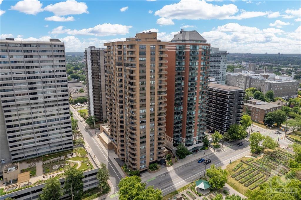 556 LAURIER Avenue W, #2106