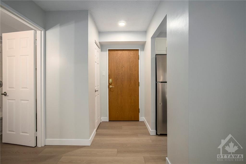 199 KENT Street, #1002
