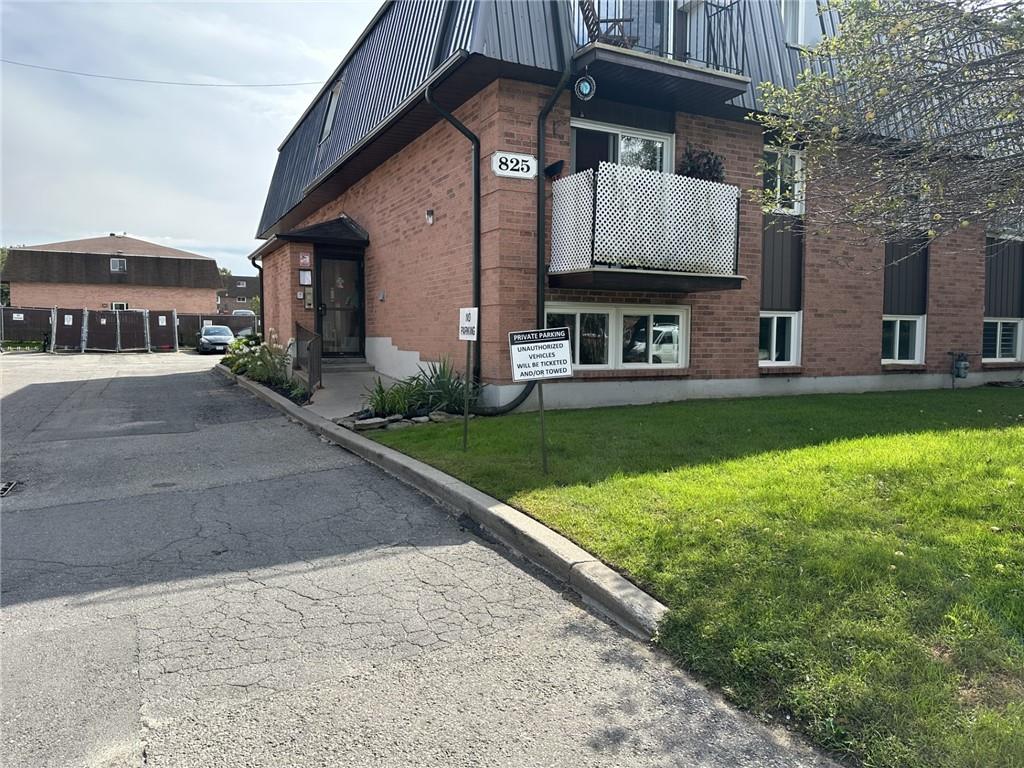 825 MACODRUM Drive, #8