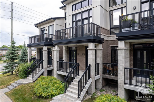 232 PEMBINA Private, Manotick