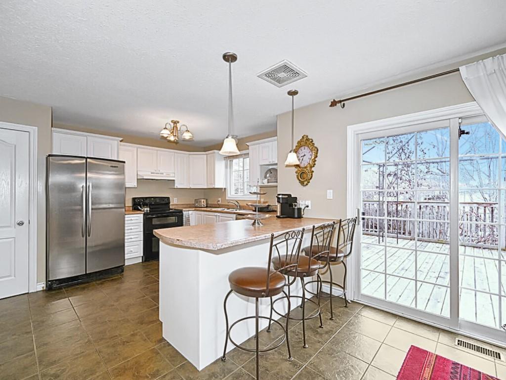 16 REGENCY Place