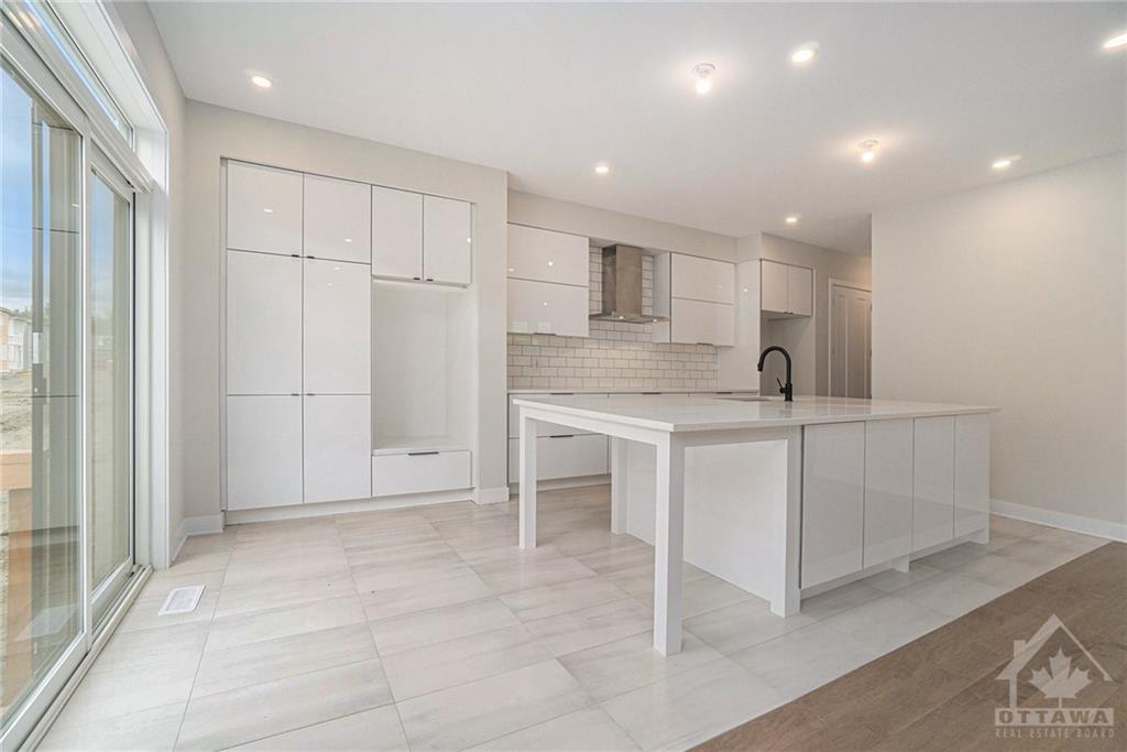 233 BEAUGENCY Street