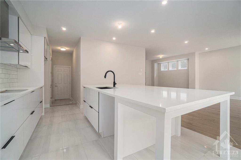 233 BEAUGENCY Street