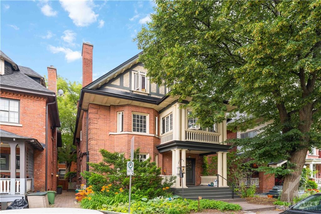 52 GLEBE Avenue