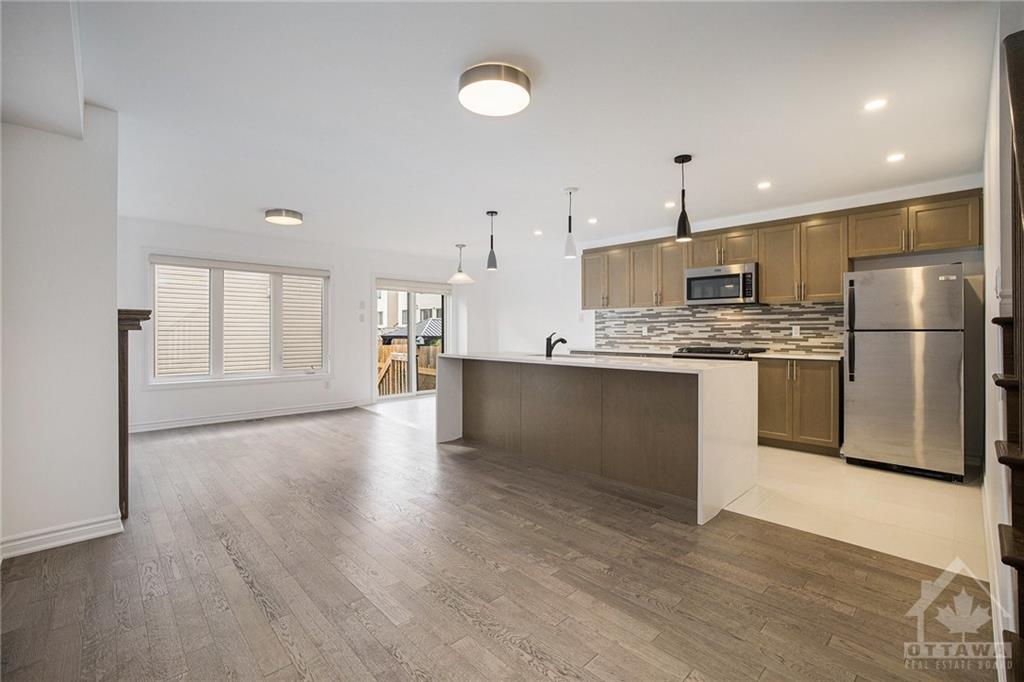 598 PARADE Drive