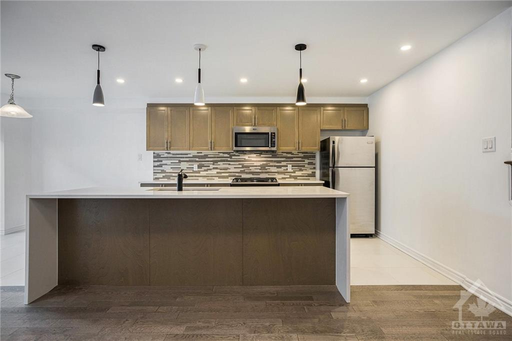 598 PARADE Drive
