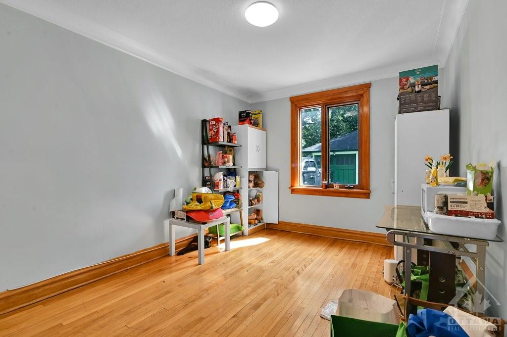 452-454 SUNNYSIDE Avenue