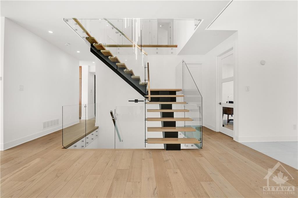 320 CRESTVIEW Road