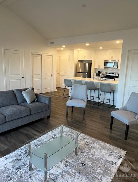 410 ROLLING MEADOW Crescent, #I