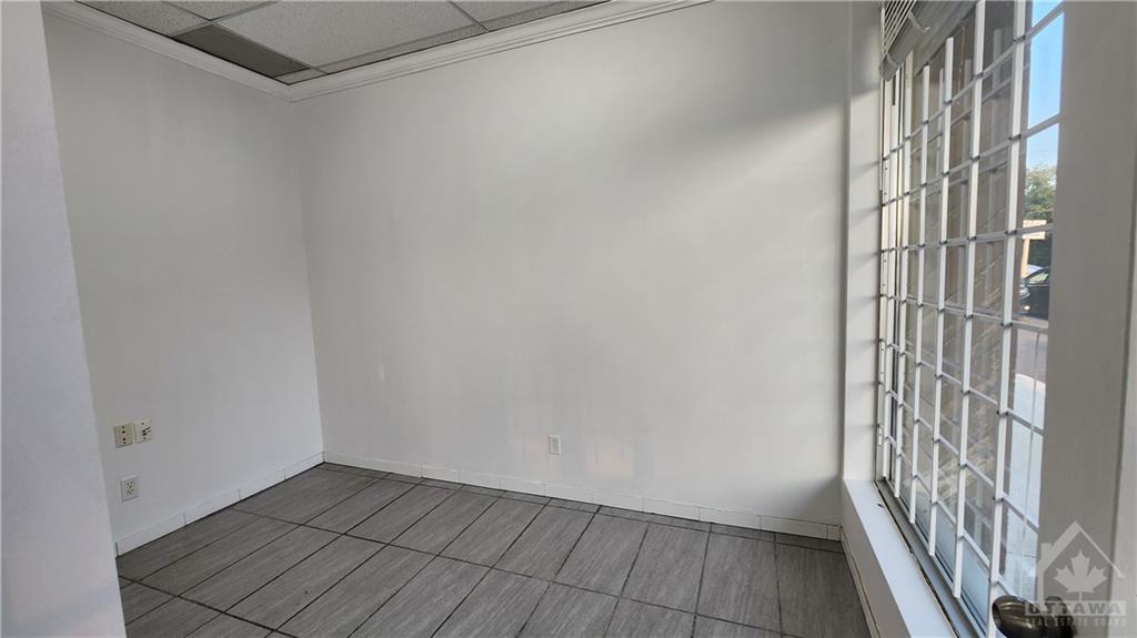 1717 BANK Street, #5