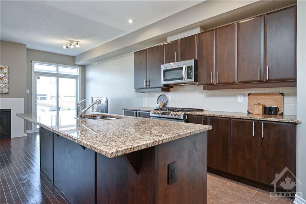 523 EARNSCLIFFE Grove