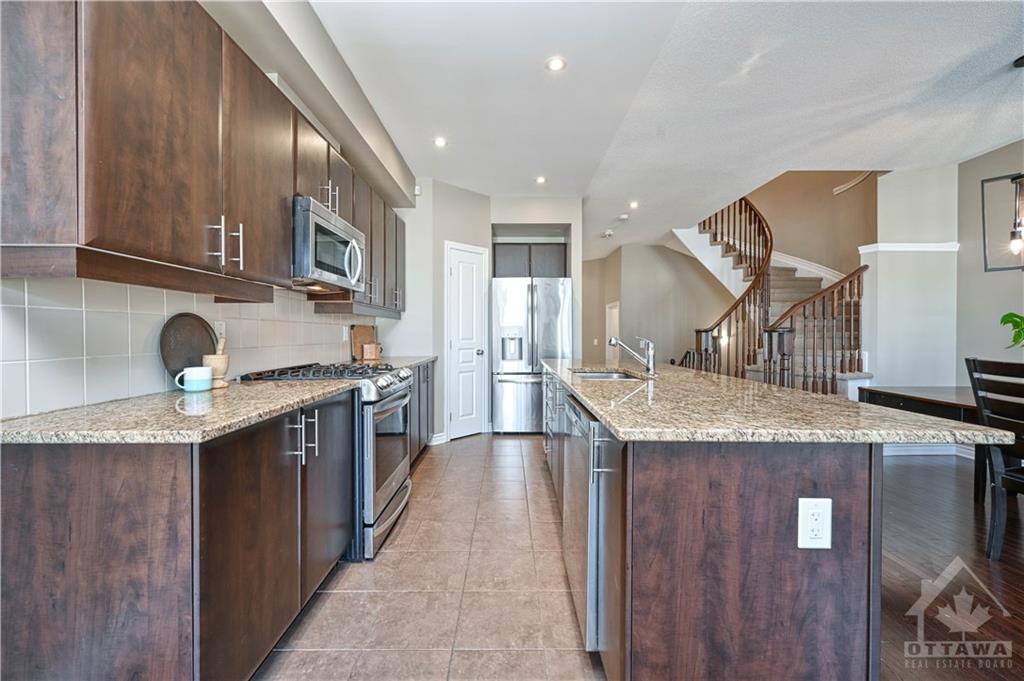 523 EARNSCLIFFE Grove