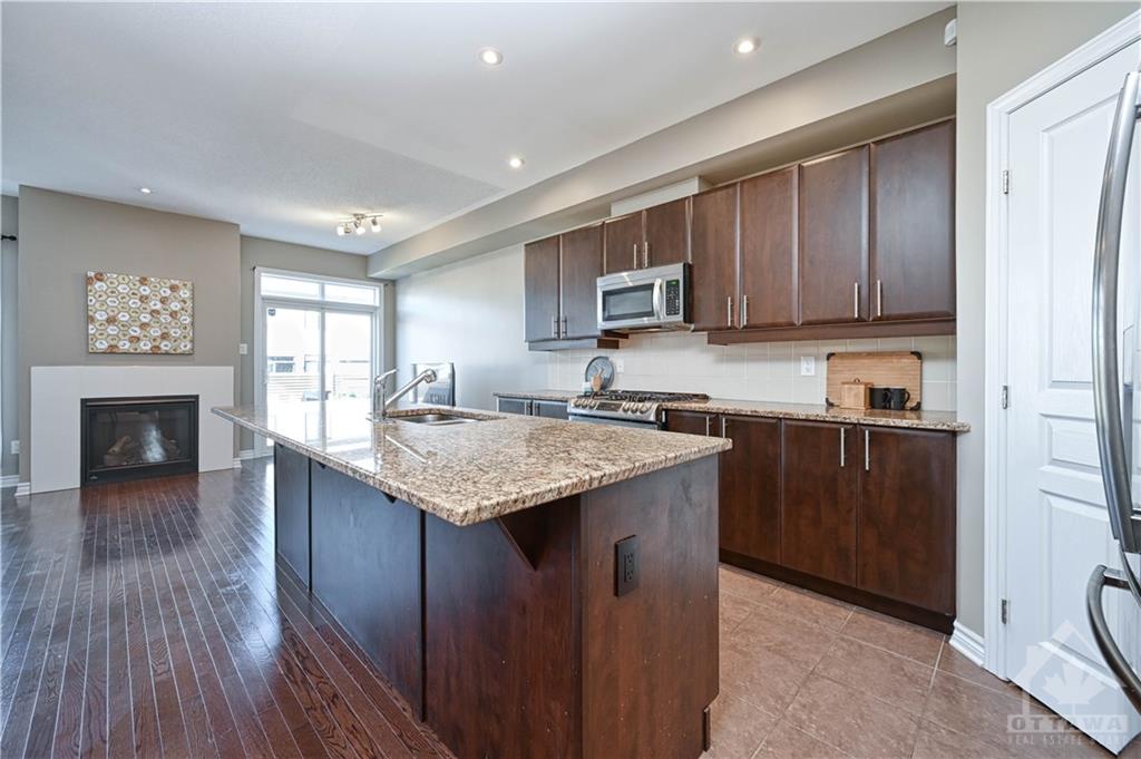 523 EARNSCLIFFE Grove