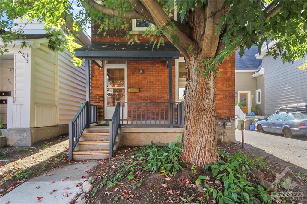 712 COOPER Street