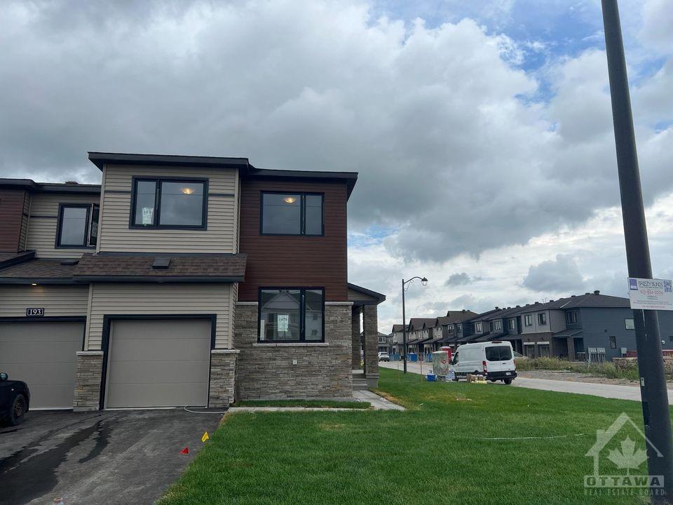 201 SHALLOW POND Place