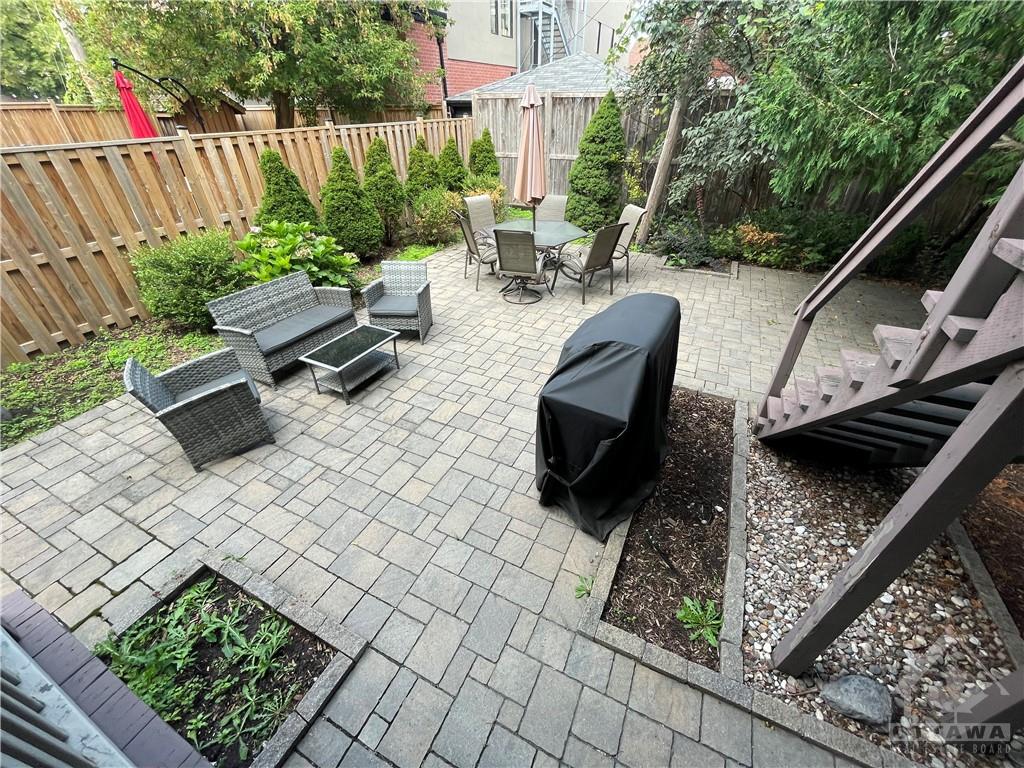273 POWELL Avenue