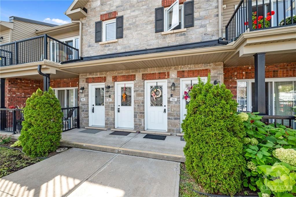 750 ST JACQUES Street, #204