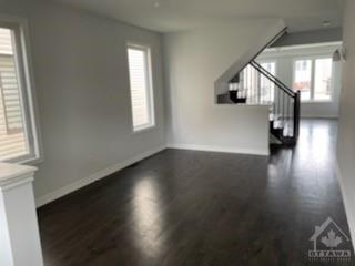 910 PEDIGREE Street
