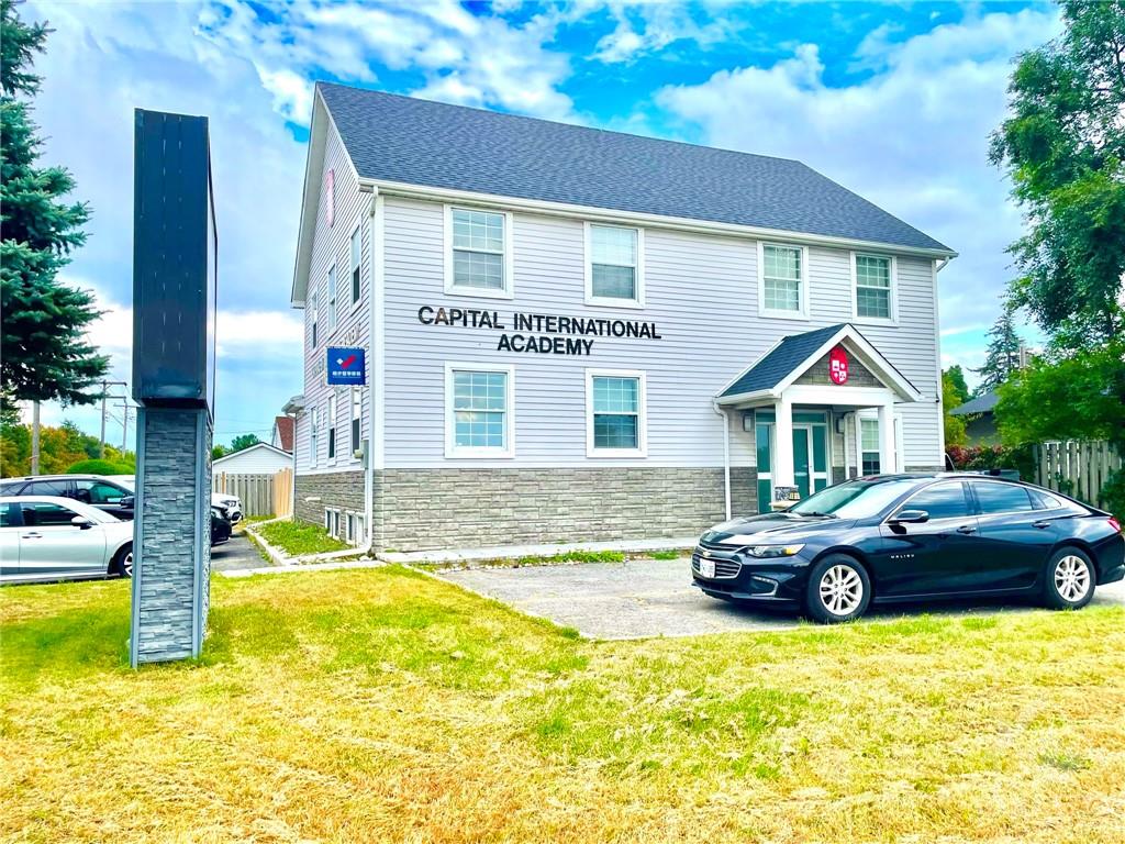 1415 WOODROFFE Avenue, #3
