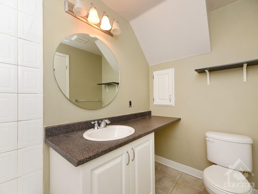 416 NEPEAN Street W, #416A