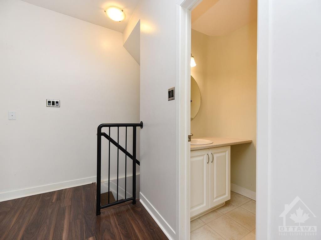 416 NEPEAN Street W, #416A