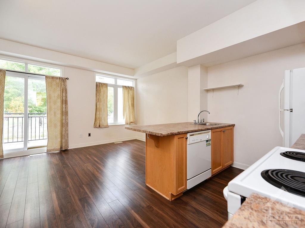 416 NEPEAN Street W, #416A