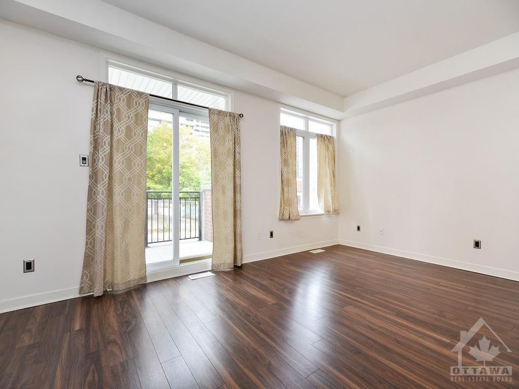 416 NEPEAN Street W, #416A
