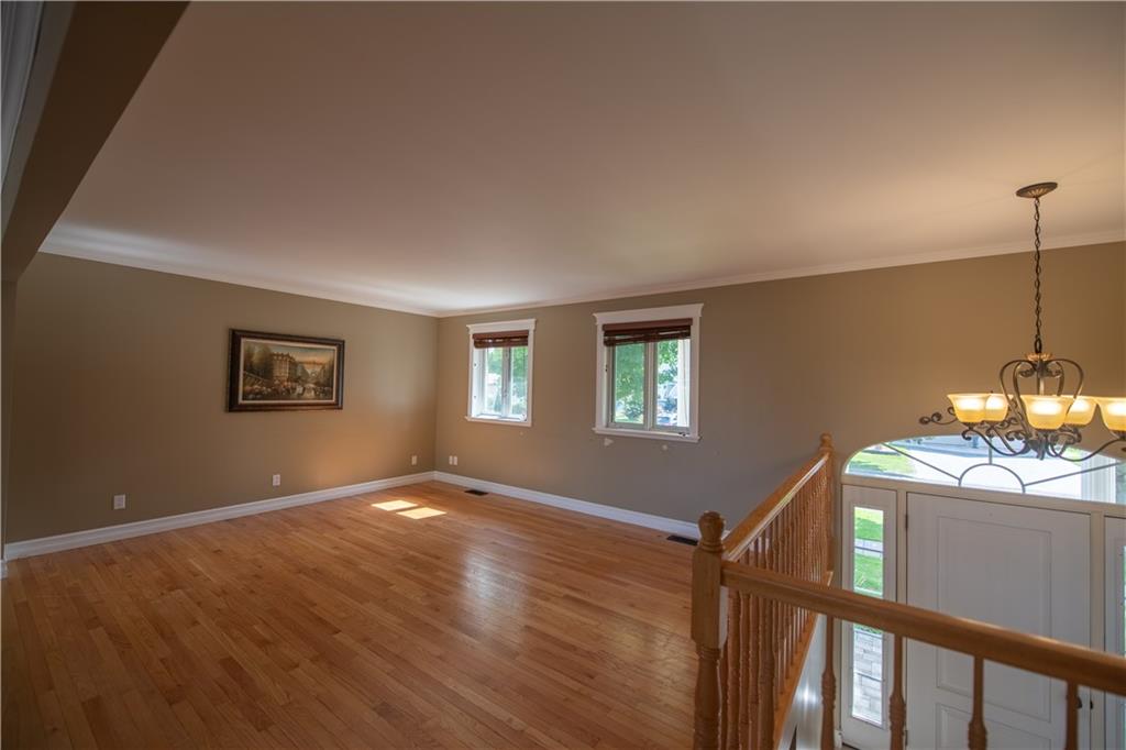 1841 BELVEDERE Crescent