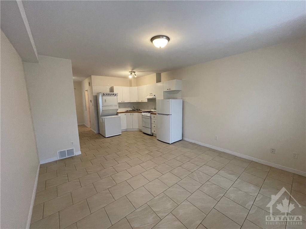 195 GUIGUES Avenue, #2