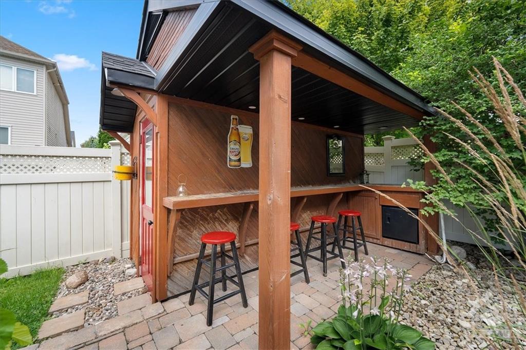 2251 CLERMONT Crescent