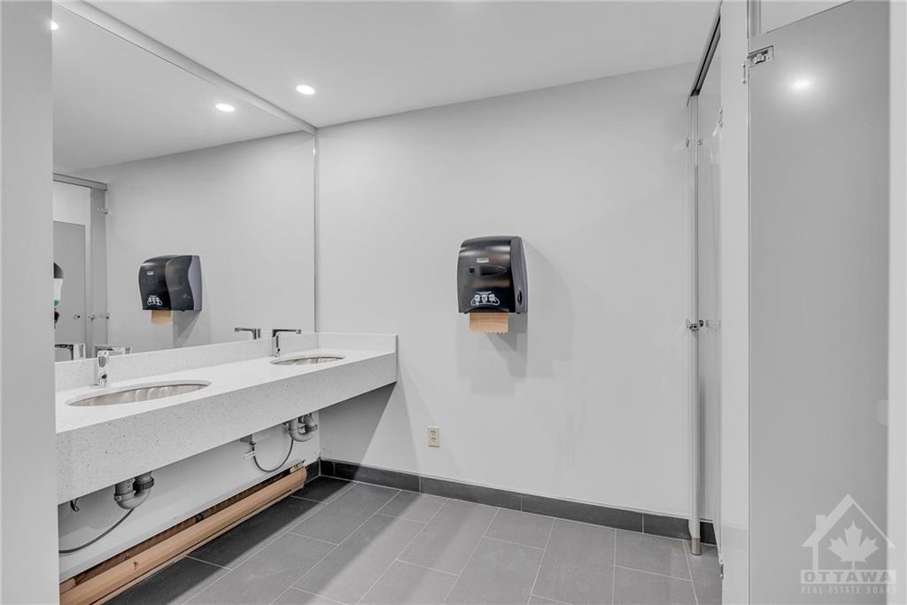 222 SOMERSET Street W, #200