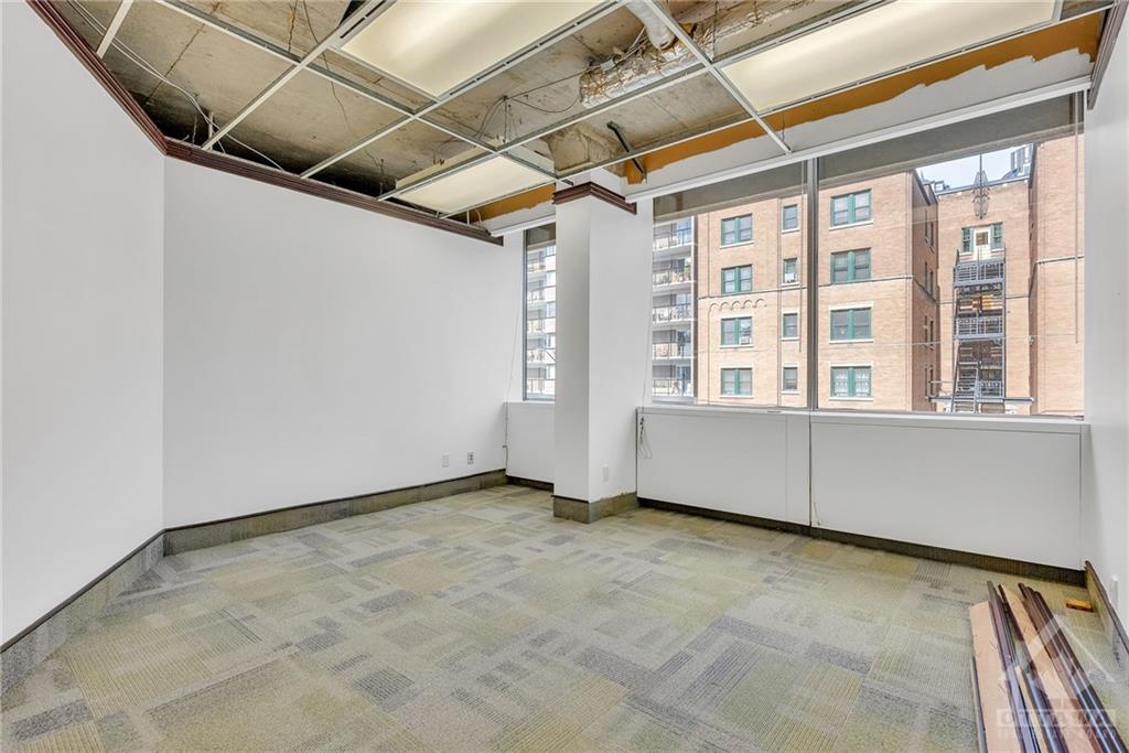 222 SOMERSET Street W, #300