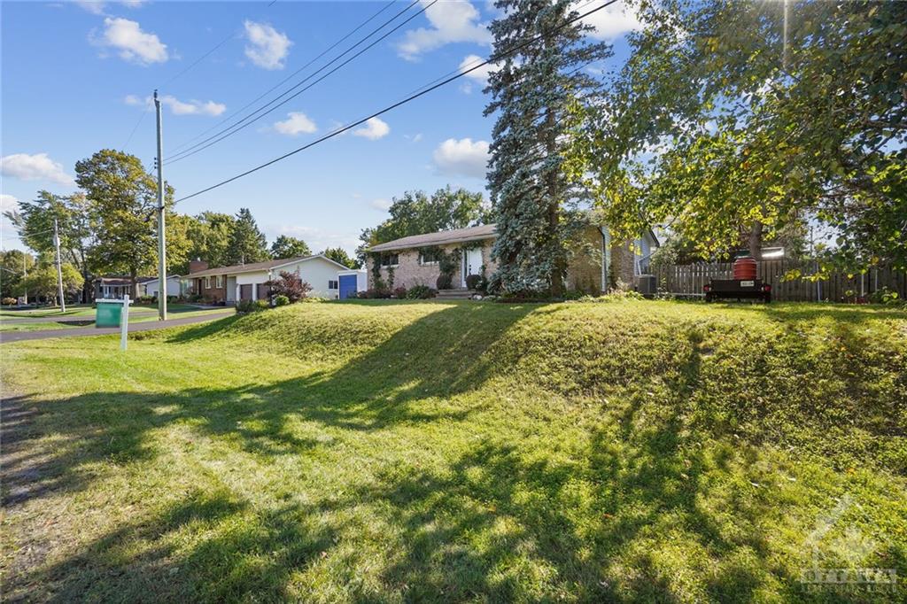 2 BASSWOOD Avenue