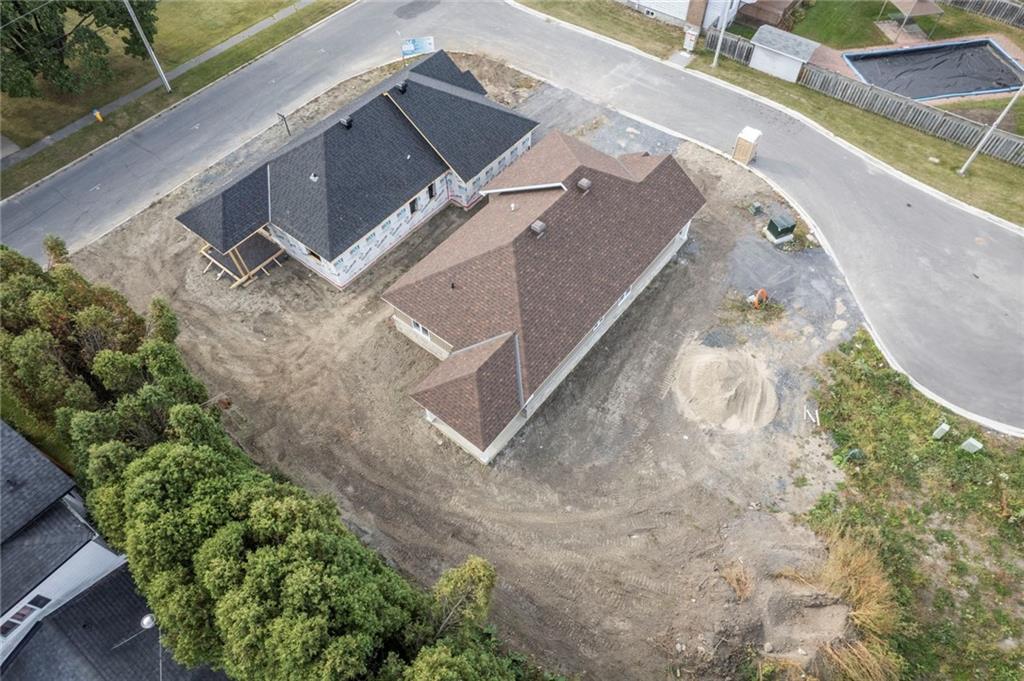 6 WHITTAKER Crescent