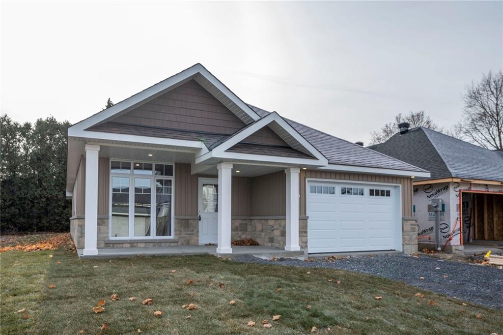 6 WHITTAKER Crescent