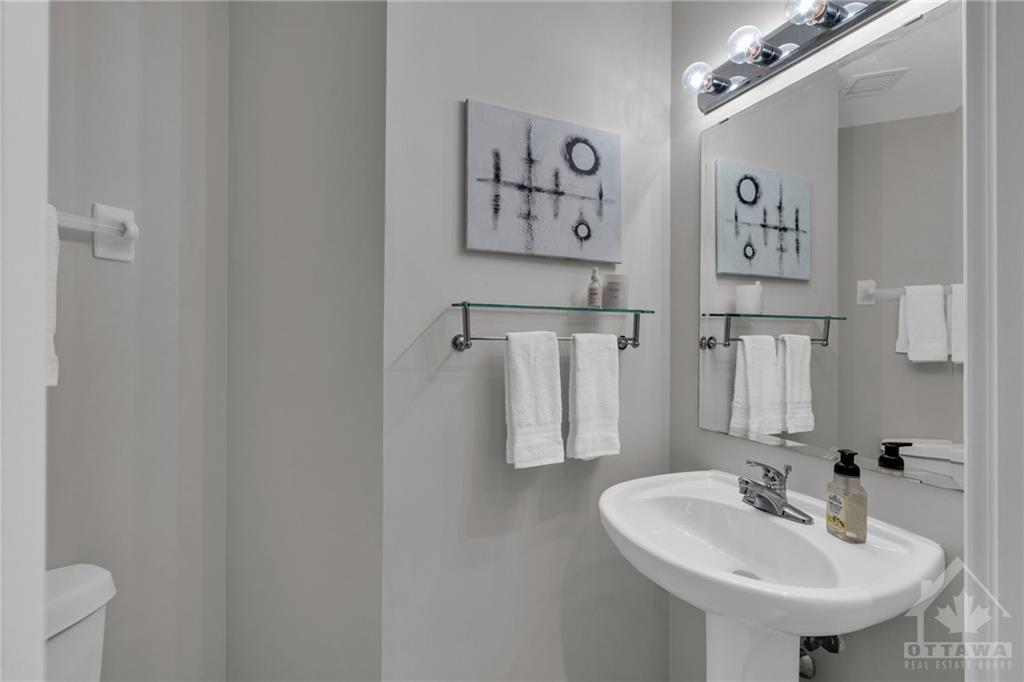 38 METROPOLE Private, #204