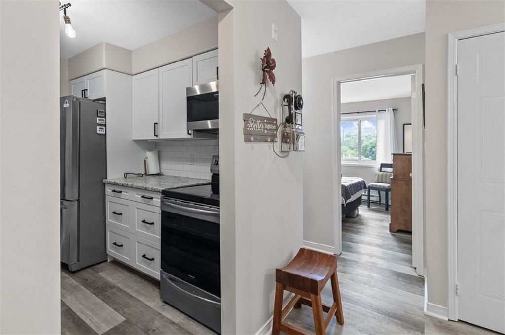 1100 MILLWOOD Avenue, #204