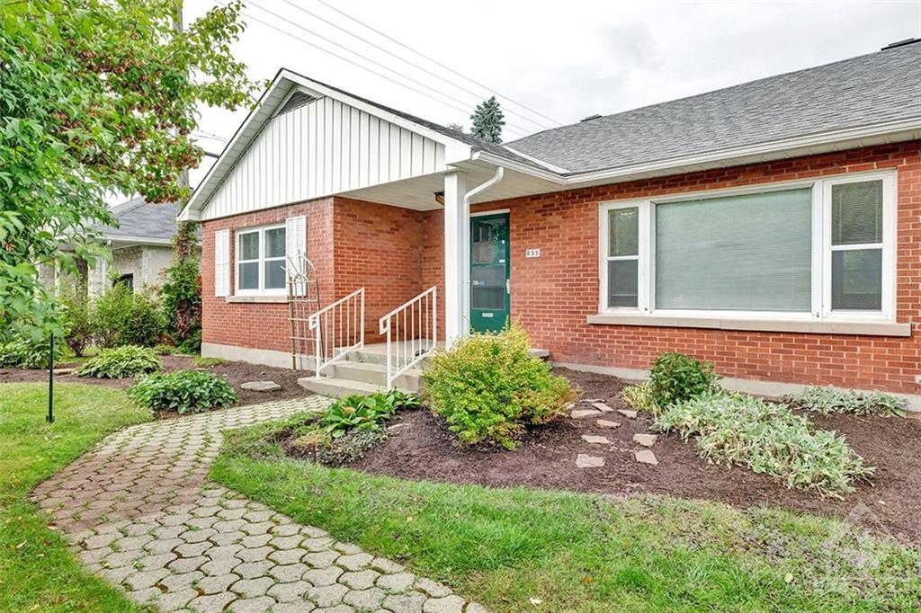 255 FAIRCREST Drive