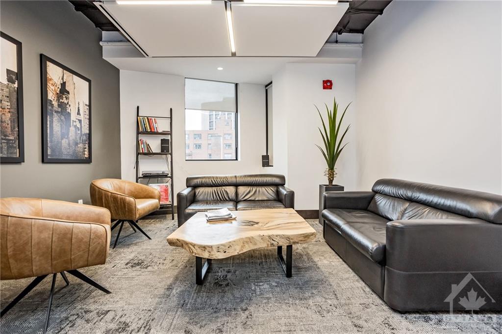 222 SOMERSET Street W, #500