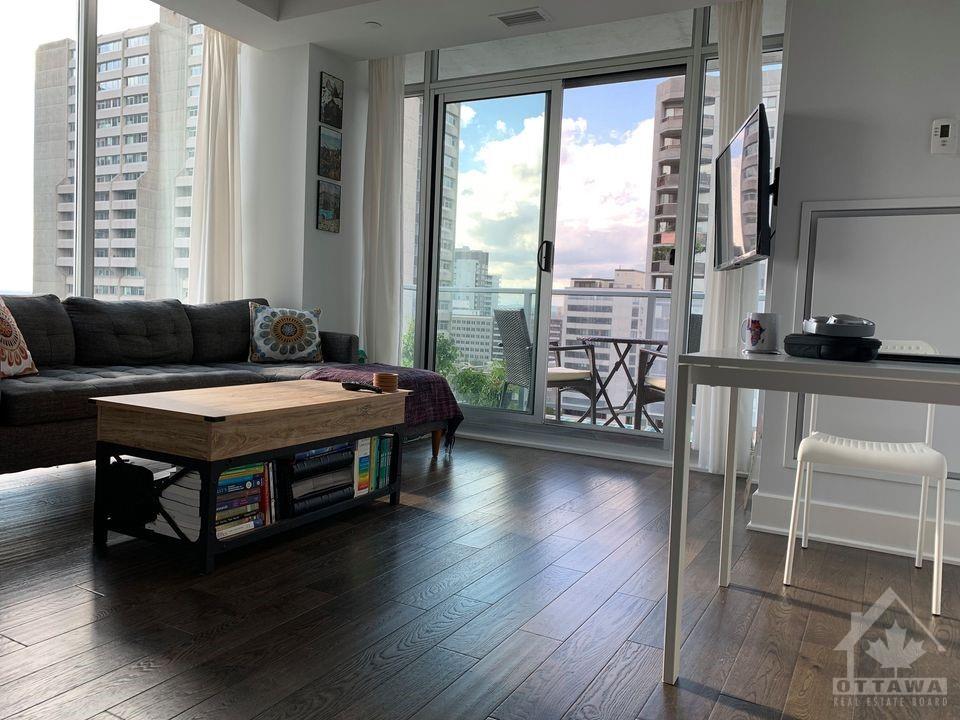 255 BAY Street, #1203