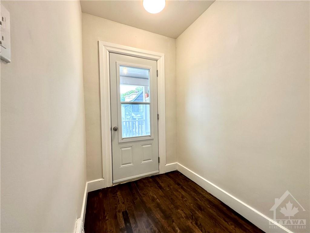 1085 SOMERSET Street W