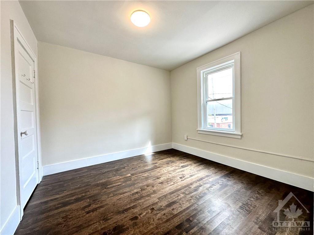 1085 SOMERSET Street W