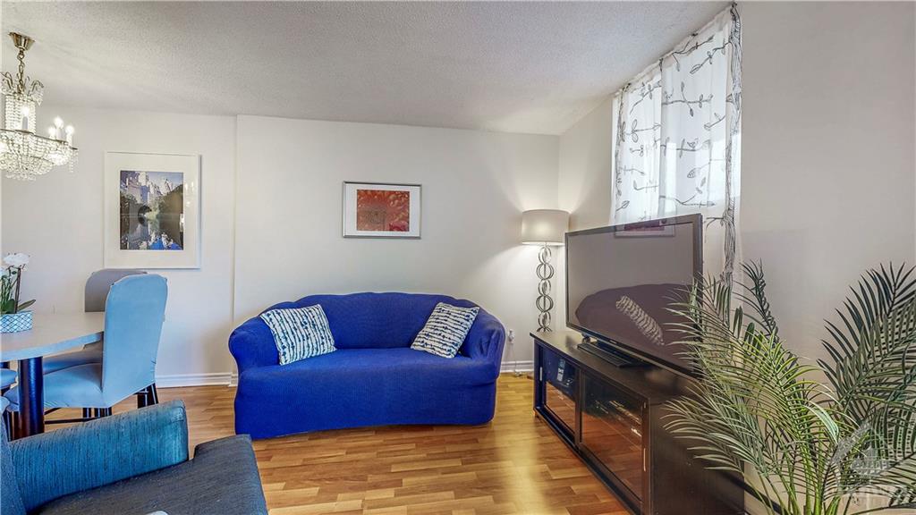 2000 JASMINE Crescent, #1210