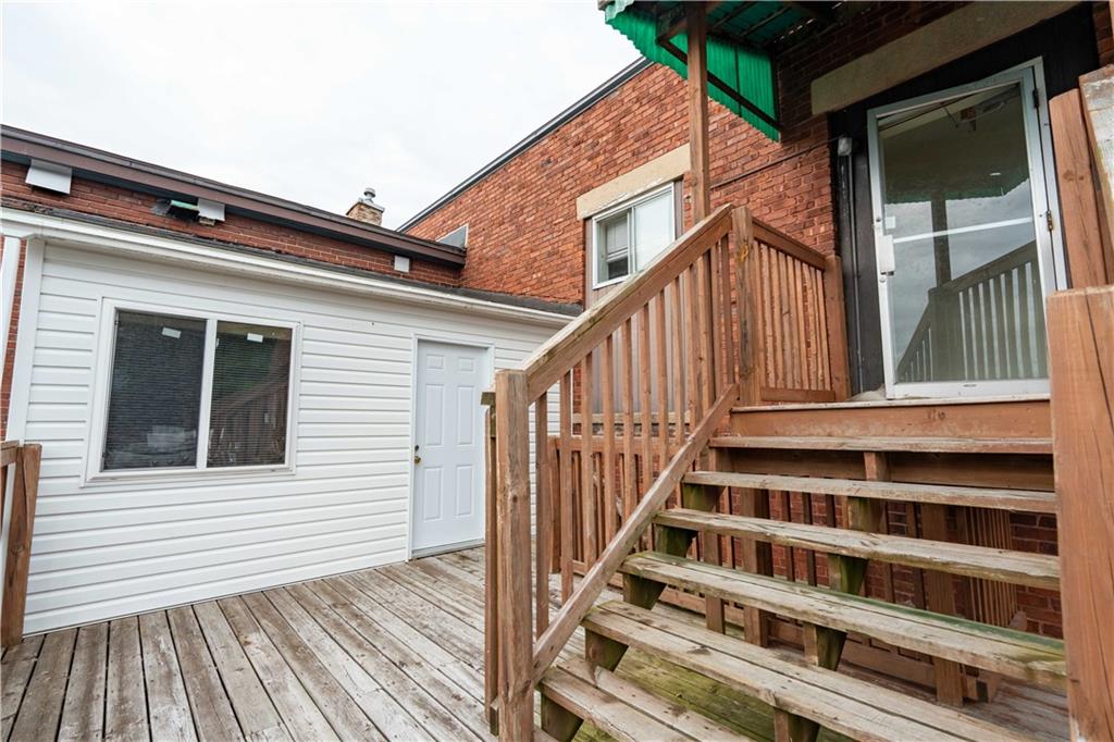 319-321-325-327 MONTREAL Road