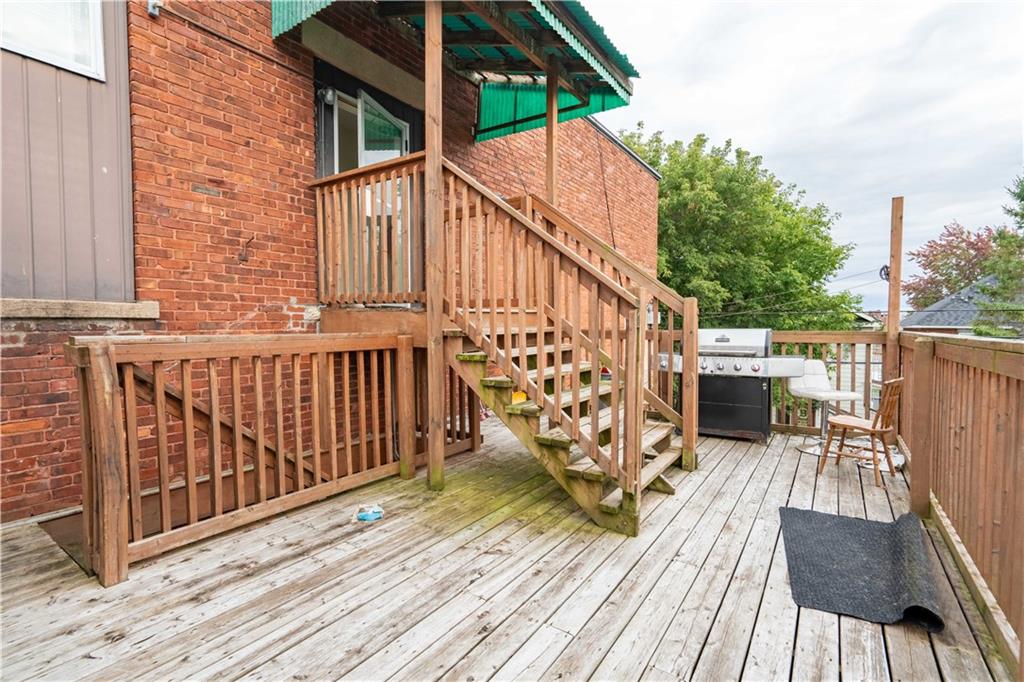 319-321-325-327 MONTREAL Road