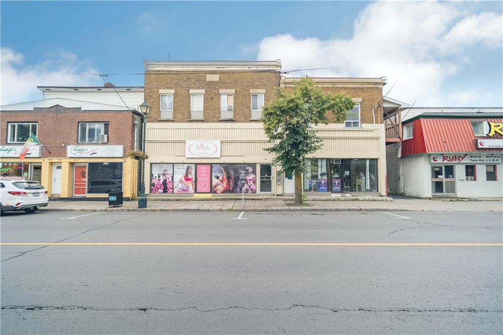 319-321-325-327 MONTREAL Road