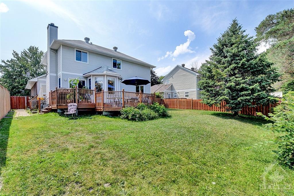 134 TWEED Crescent