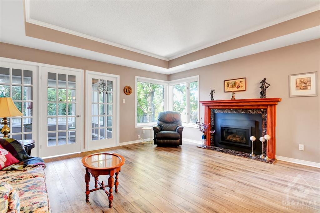 30 RIVER OAKS Court