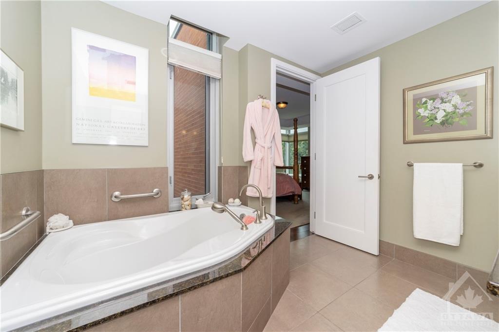 27 FIRST Avenue, #302
