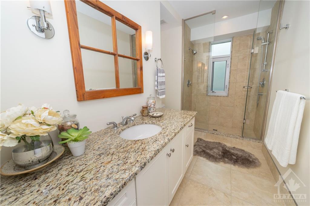 27 FIRST Avenue, #302